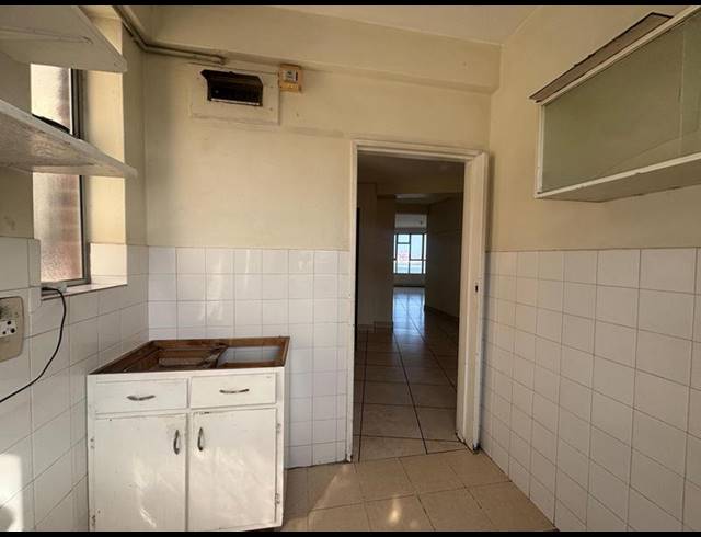 2 BEDROOM APARTMENT FOR SALE IN ESPLANADE